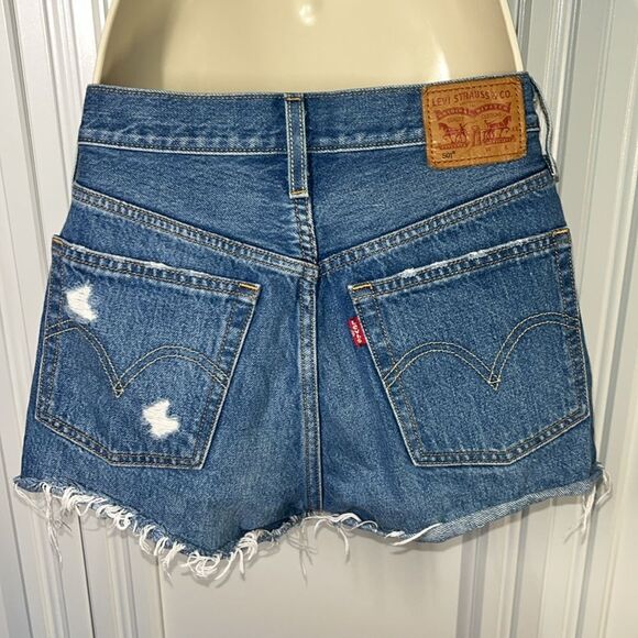 501® Original Fit High Rise Shorts Size 26 - Picture 4 of 6